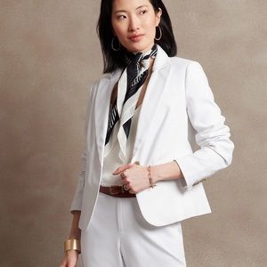 Banana Republic cutaway suit blazer